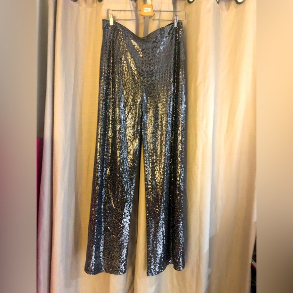 Pants - Picture 2 of 3